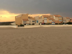 Les balcons de la Medtirrannée front de mer